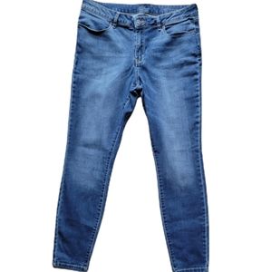 Ana Jeggings Size 32/14